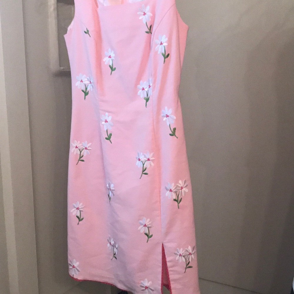 Pink dress with floral embroidery